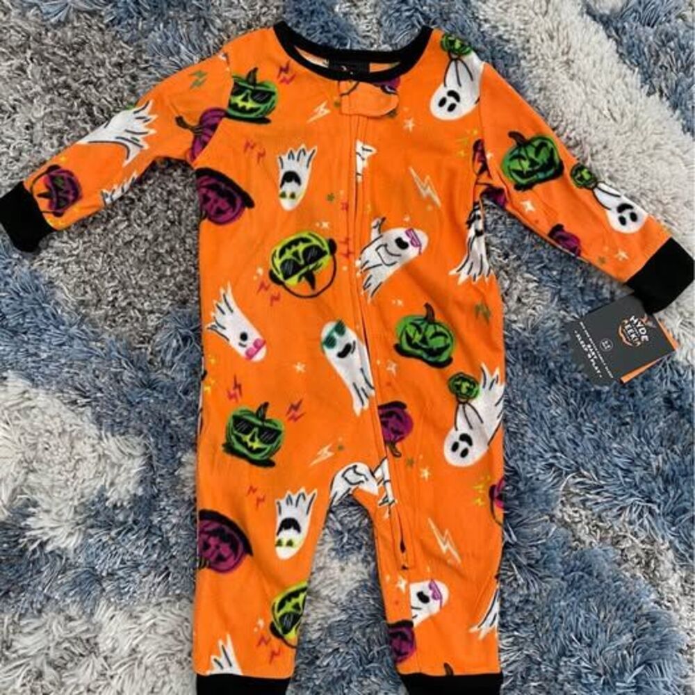 Brand new Halloween costume outfit onesie pumpkin ghost  6-9 month size boy girl